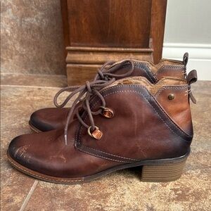 Pikolinos two tone brown leather ankle tie boot size 42/ US 11.5/12